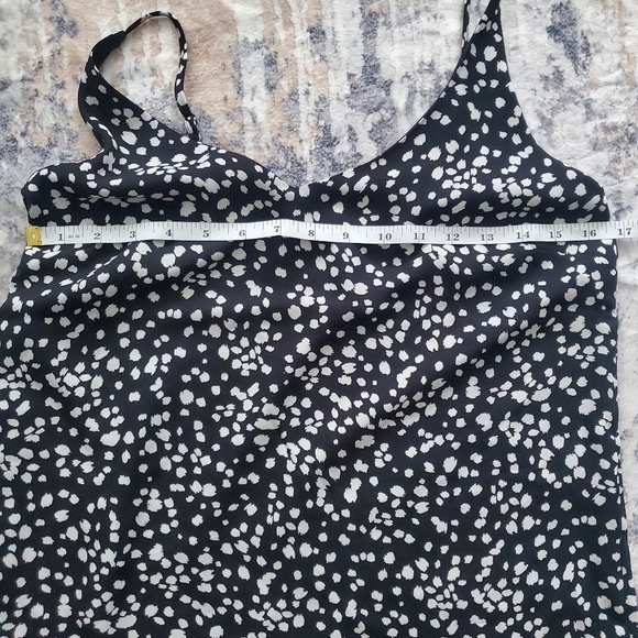 NWOT Banana Republic Black and white dotted cami tank Size XS. Lined. - Picture 3 of 13